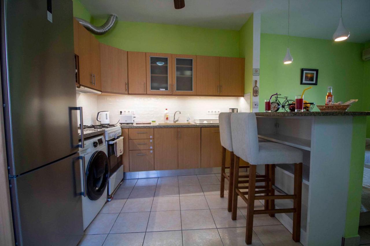 Casa Greca Vacation Home Ахарави Екстериор снимка