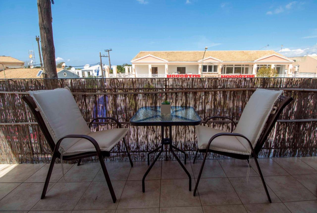Casa Greca Vacation Home Ахарави Екстериор снимка